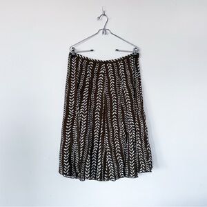 Vintage Ninety Brown Flowy Knee Length Mid Skirt Leaf Pattern Boho Indie Y2K